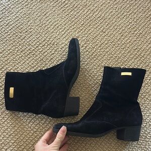 Elegant Black Suede Ankle Boots